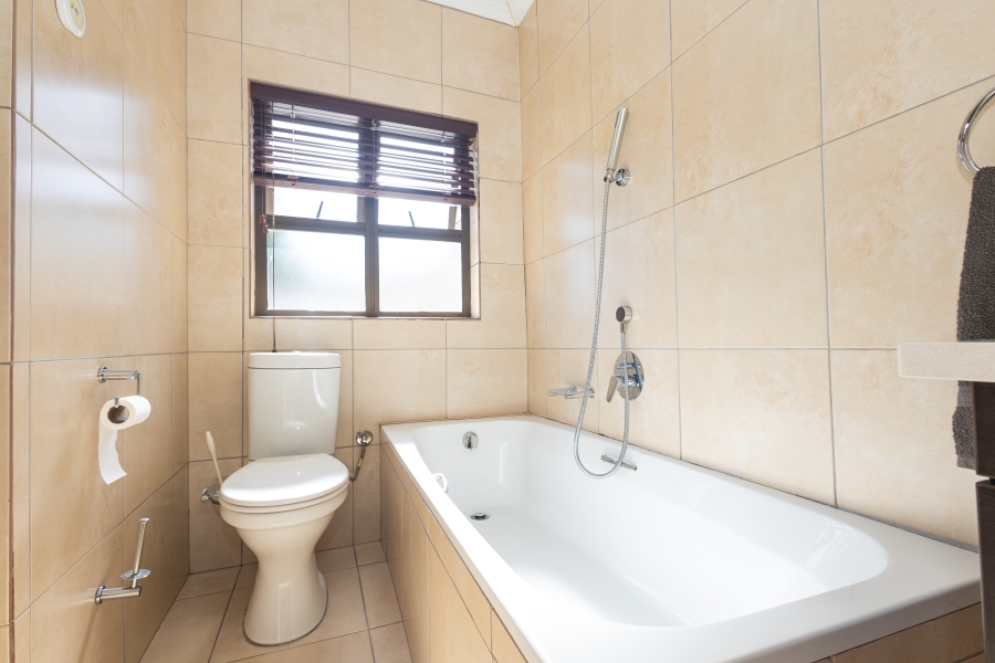 4 Bedroom Property for Sale in Eversdal Western Cape